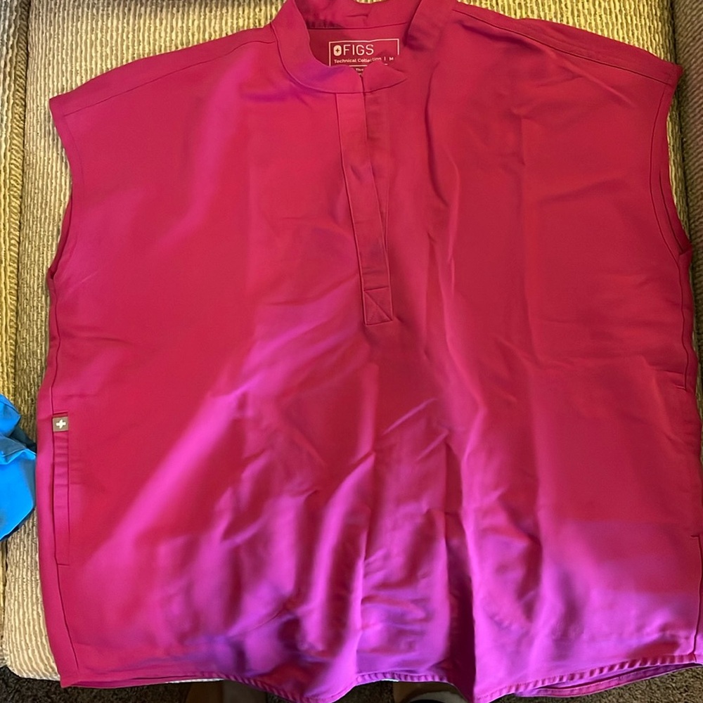 Figs scrubs